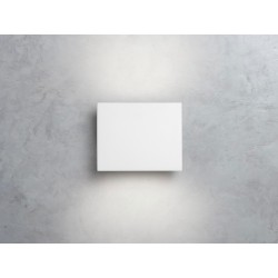 Flos Tight LED Wall Light in White for Up-and-Down Wall Lighting 2 x 9W 1460lm by Piero Lissoni