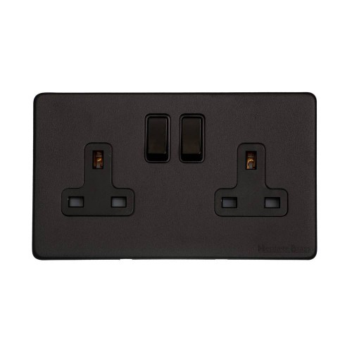 2 Gang 13A Switched Twin Socket Screwless Vintage Matt Black Plate with a Black Switch and Trim
