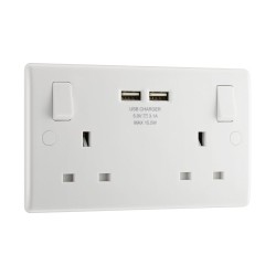 2 Gang SP Switched 13A Socket c/w 2 x USB-A Charger (3.1A 5V max. 15W) Socket Moulded White Round Edge BG Nexus 822U3-01