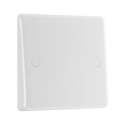 25A Flex Outlet Plate Bottom Entry in White Moulded Plastic with Round Edge, BG Nexus 858