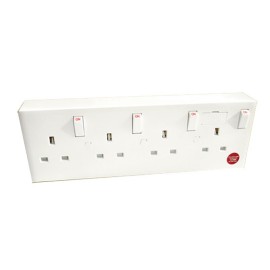 Converter Socket: 1 or 2 Sockets to 4 Sockets in White 13A 240V AC