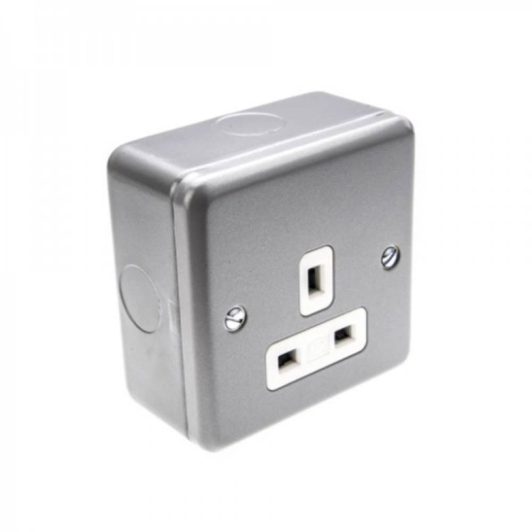MK K780 WHI Unswitched Socket 1 Gang 13A NEW 