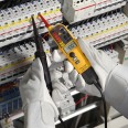 Fluke T130 Electrical Tester, Voltage and Continuity Tester with LCD, Switchable Load