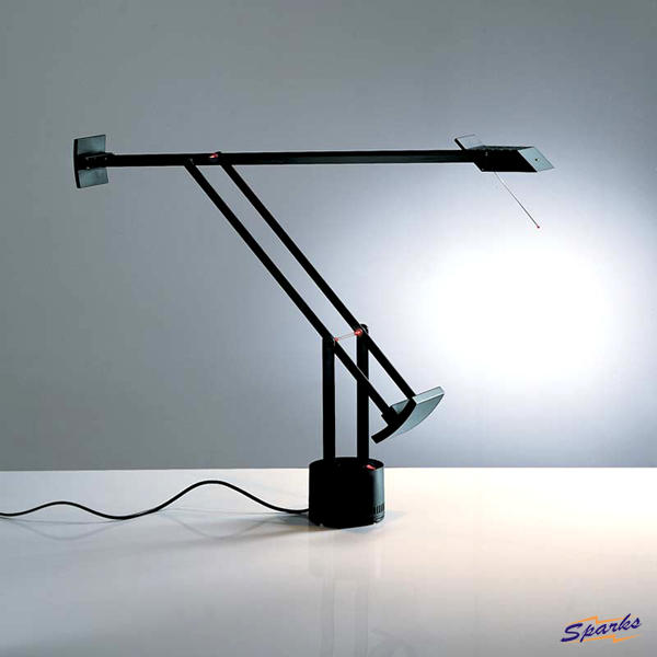 The Artemide Tizio desk lamp was designed in 1972 by the technically innovative Richard Sapper and selected for the very prestigious Compasso D'Oro industrial design award later, in 1979