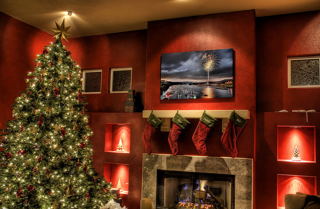 More on Christmas and Winter Lighting - HDR Christmas Decorations