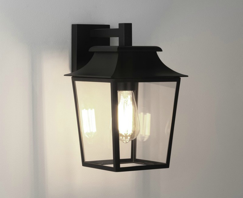 Combining traditional lighting with LEDs- the best of both worlds-Richmond 200 Wall Lantern