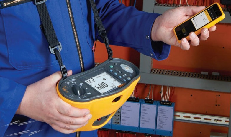 Check out the Fluke 1662 Multifunction Installation Tester Kit for Insulation, Volts, Earth, Phase, RCD, Loop, and Continuity Testing - in stock at an amazing price!